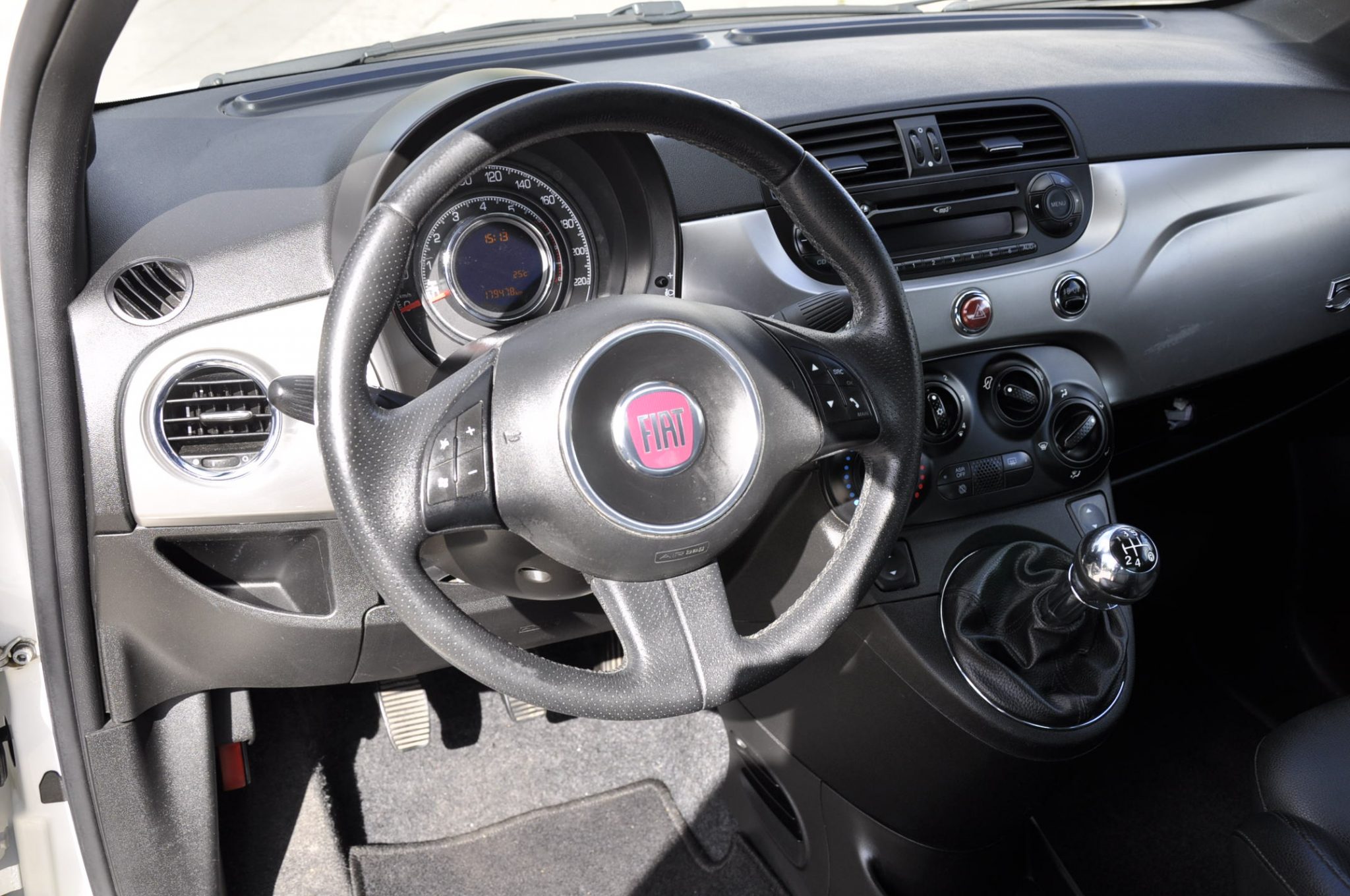 Fiat 500• 2011• 179000 km• Benzyna• AutoRaf